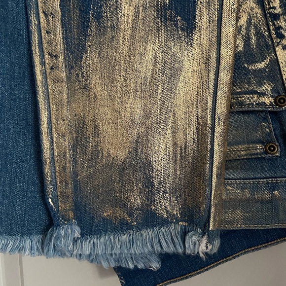 SOHO New York & Co Boyfriend Gold Foiled Front of jeans with frayed hem.Gorgeous - Picture 5 of 8